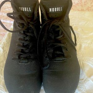 Black high Top Nobull’s used